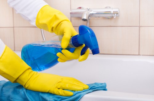 A structured house cleaning routine with checklist planning
